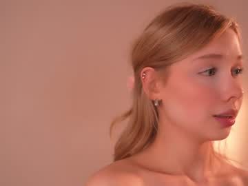 april_blush's chat room
