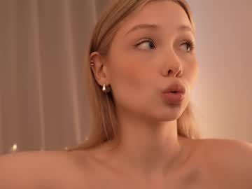 april_blush's chat room