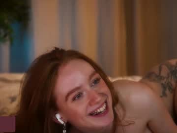 lizzy_blaze's chat room