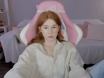 leahsthetics's chat room