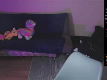 queen_kitty1818's chat room