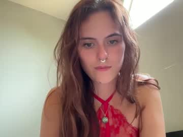 lunahype_xo's chat room