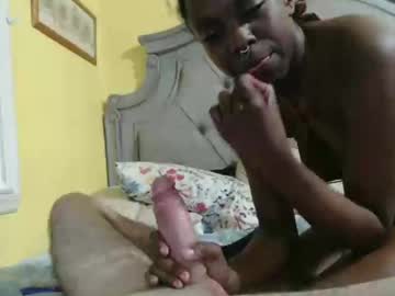 dawnanduzi's chat room
