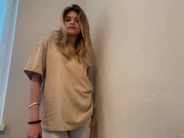 naughty_dreams_xo's chat room