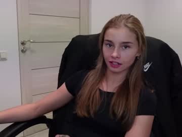 abby_laker's chat room