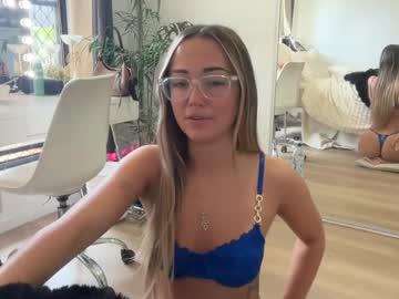 luvlivvyy's chat room