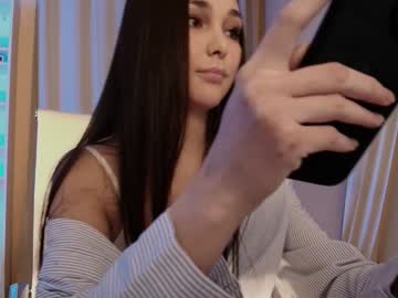 hollyextra's chat room