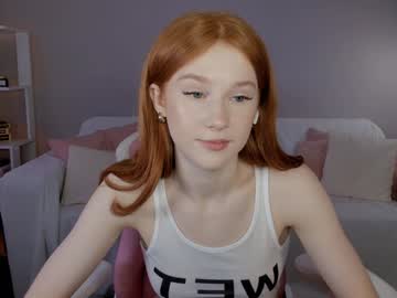 leahsthetics's chat room