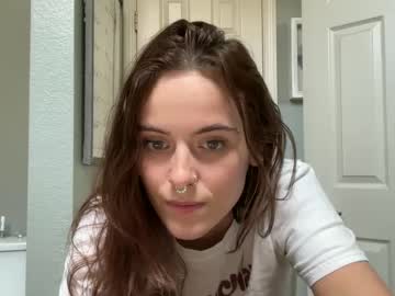lunahype_xo's chat room