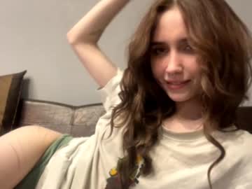 alluring_vibes_69's chat room