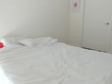 ariah_is_blonde's chat room