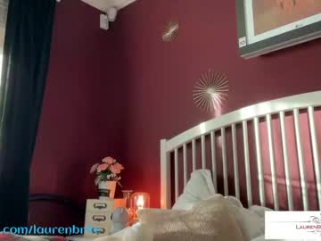 laurenbrite's chat room