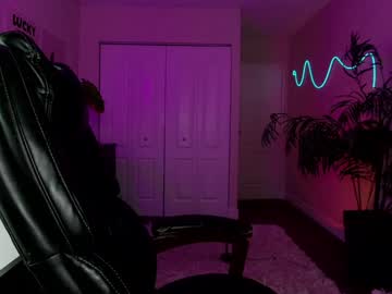 oliviaowens's chat room