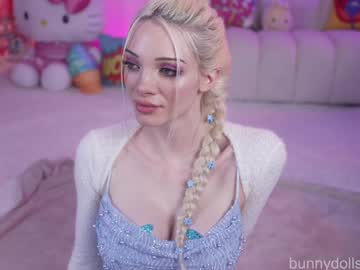 bunnydollstella's chat room