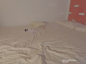 nicolle_mitchelle's chat room