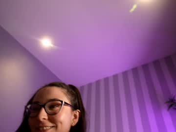 littlee33's chat room