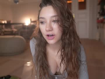 mia_elfie's chat room
