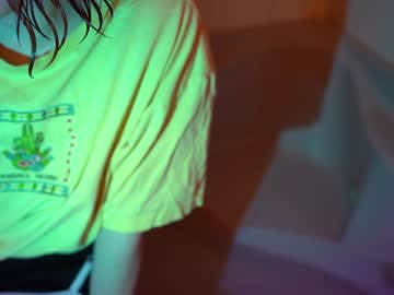 vivid_whit's chat room