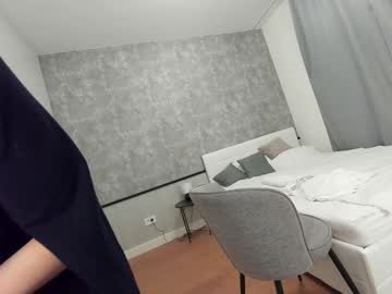 ehotlovea's chat room
