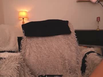 blissdilley's chat room