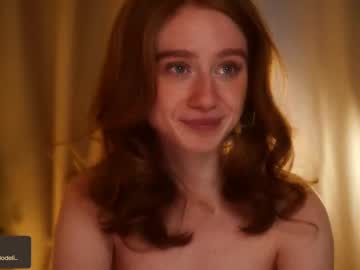 lizzy_blaze's chat room