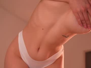 april_blush's chat room