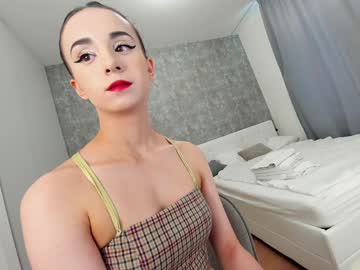 ehotlovea's chat room