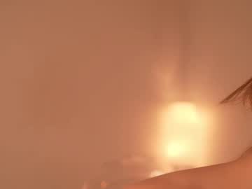 april_blush's chat room