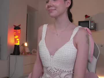 kateuwugirl's chat room