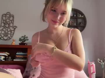 kittengirlxo's chat room