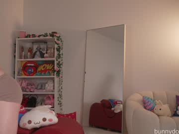 bunnydollstella's chat room