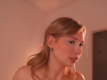 april_blush's chat room