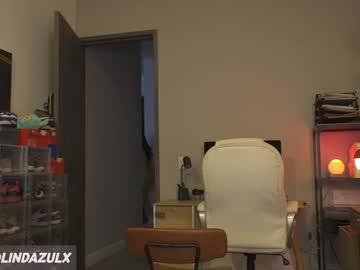 lindabluee's chat room