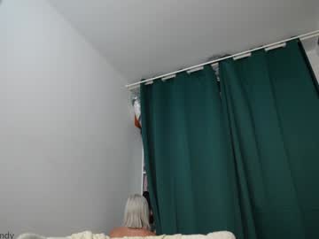 bunnyblondy's chat room