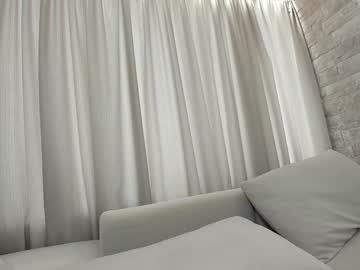 ehotlovea's chat room