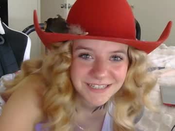 carolinecowgirl's chat room