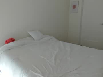 ariah_is_blonde's chat room