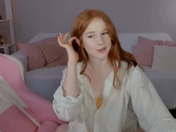 leahsthetics's chat room
