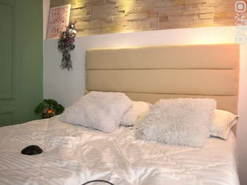 ashley_jones9's chat room