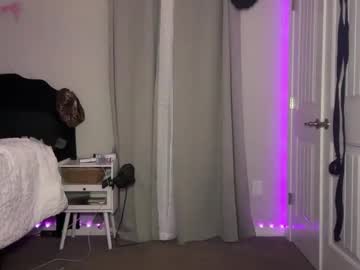 brielledaviss's chat room