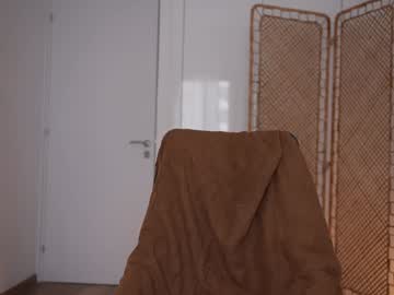 kriss0leoo's chat room