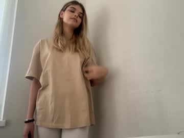 naughty_dreams_xo's chat room