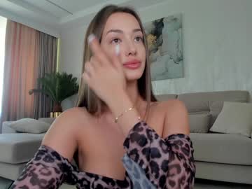 tiffanyhouston_'s chat room