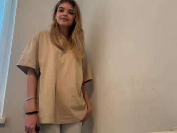 naughty_dreams_xo's chat room