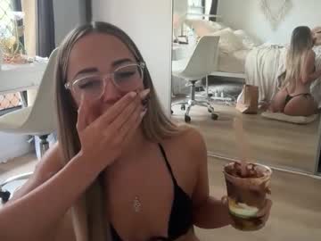 luvlivvyy's chat room