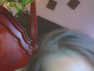 _demi_dee_'s chat room