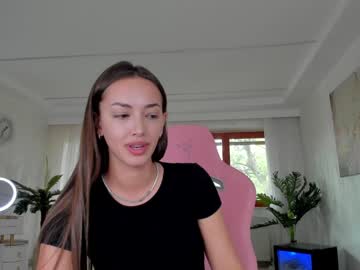 tiffanyhouston_'s chat room