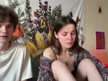 di_n_alex's chat room