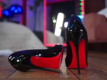 eva_fashionista's chat room