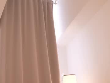 april_blush's chat room